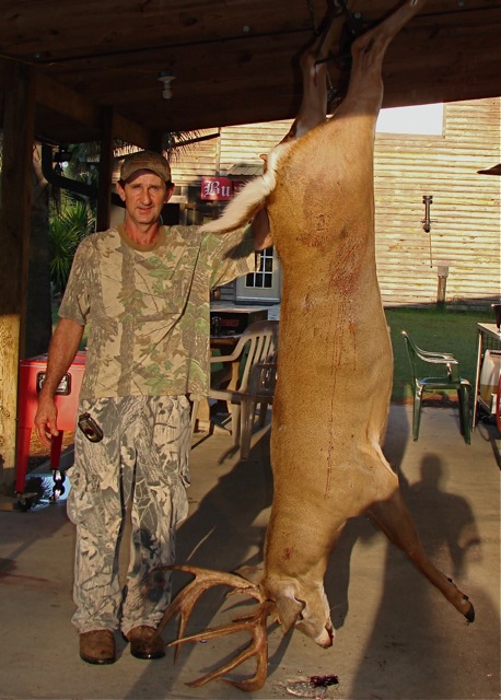 MITCH HOOD W/ 2009 BUCK